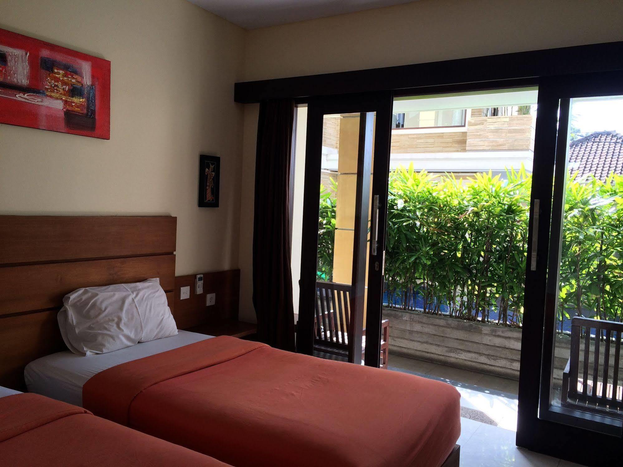 Kondra Premiere Guest House Kuta Кута Экстерьер фото