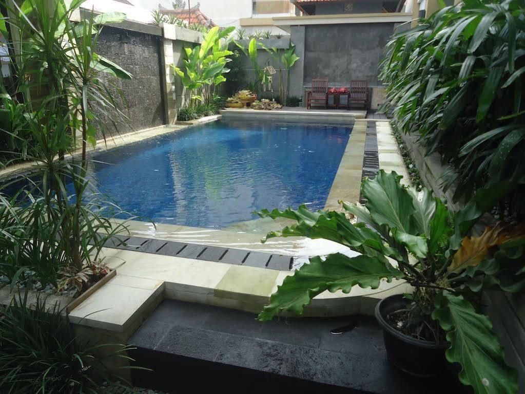 Kondra Premiere Guest House Kuta Кута Экстерьер фото