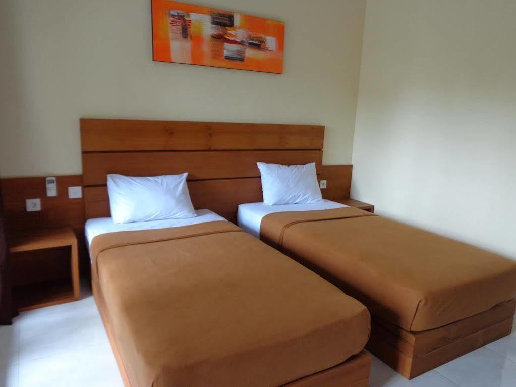 Kondra Premiere Guest House Kuta Кута Экстерьер фото