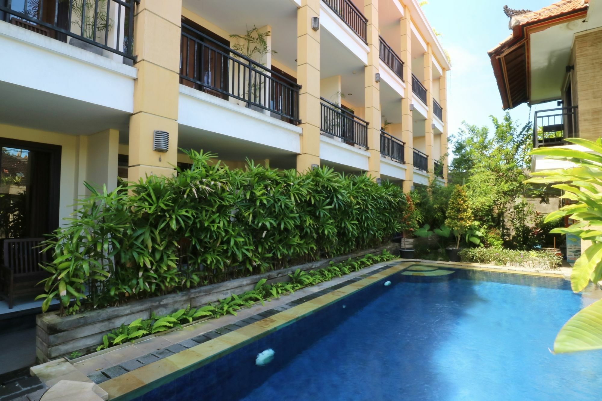 Kondra Premiere Guest House Kuta Кута Экстерьер фото
