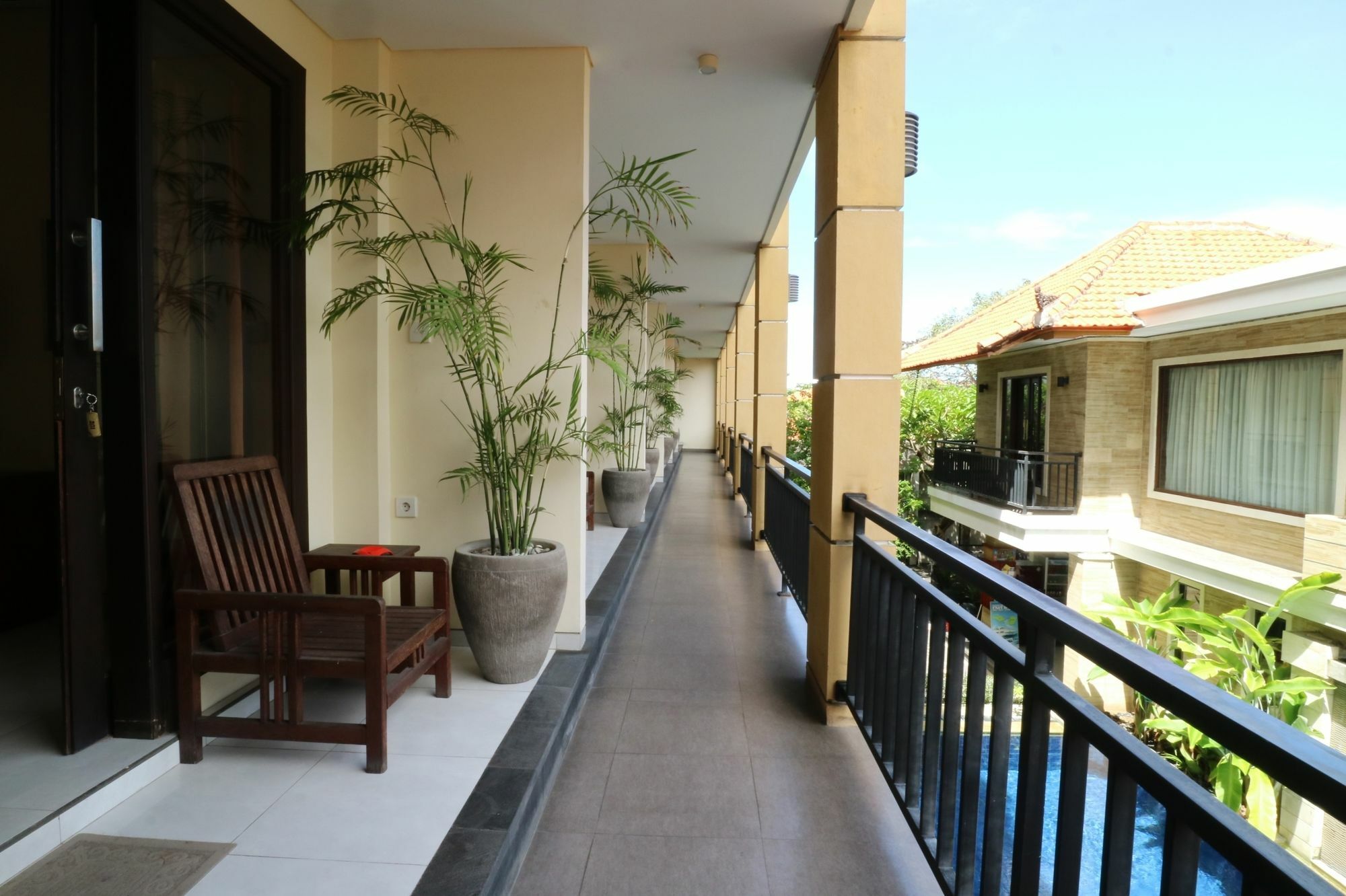 Kondra Premiere Guest House Kuta Кута Экстерьер фото